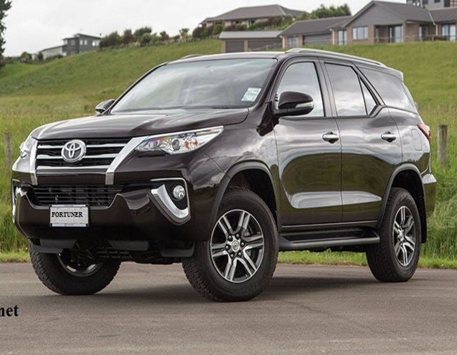 Cho taxi tháng 7 chỗ Toyota Fortuner Cho taxi tháng 7 chỗ Toyota Fortuner