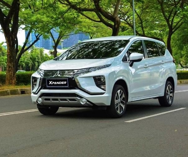 Cho taxi Có Lái 7 chỗ Mitsubishi Xpander Cho taxi Có Lái 7 chỗ Mitsubishi Xpander