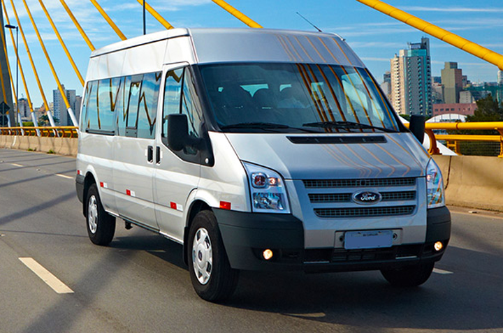 taxi 16 chỗ Hyundai Solati H350 có tài xế (Sao chép) taxi 16 chỗ Hyundai Solati H350 có tài xế (Sao chép)