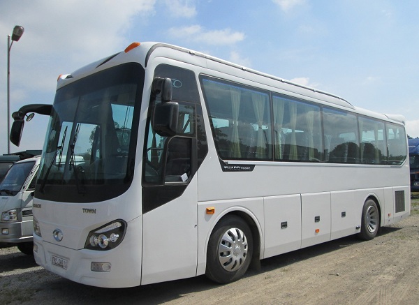 Cho taxi tự lái 29 chỗ Thaco Town Cho taxi tự lái 29 chỗ Thaco Town