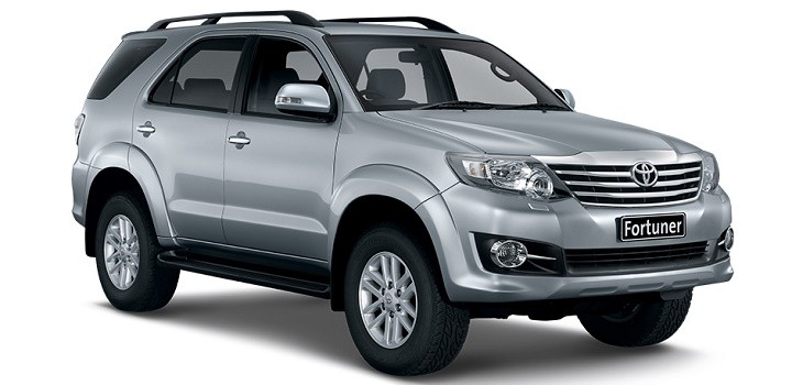 Cho taxi tháng 7 chỗ Toyota Fortuner