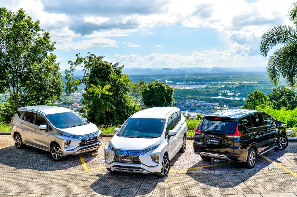 Cho taxi Có Lái 7 chỗ Mitsubishi Xpander Cho taxi Có Lái 7 chỗ Mitsubishi Xpander